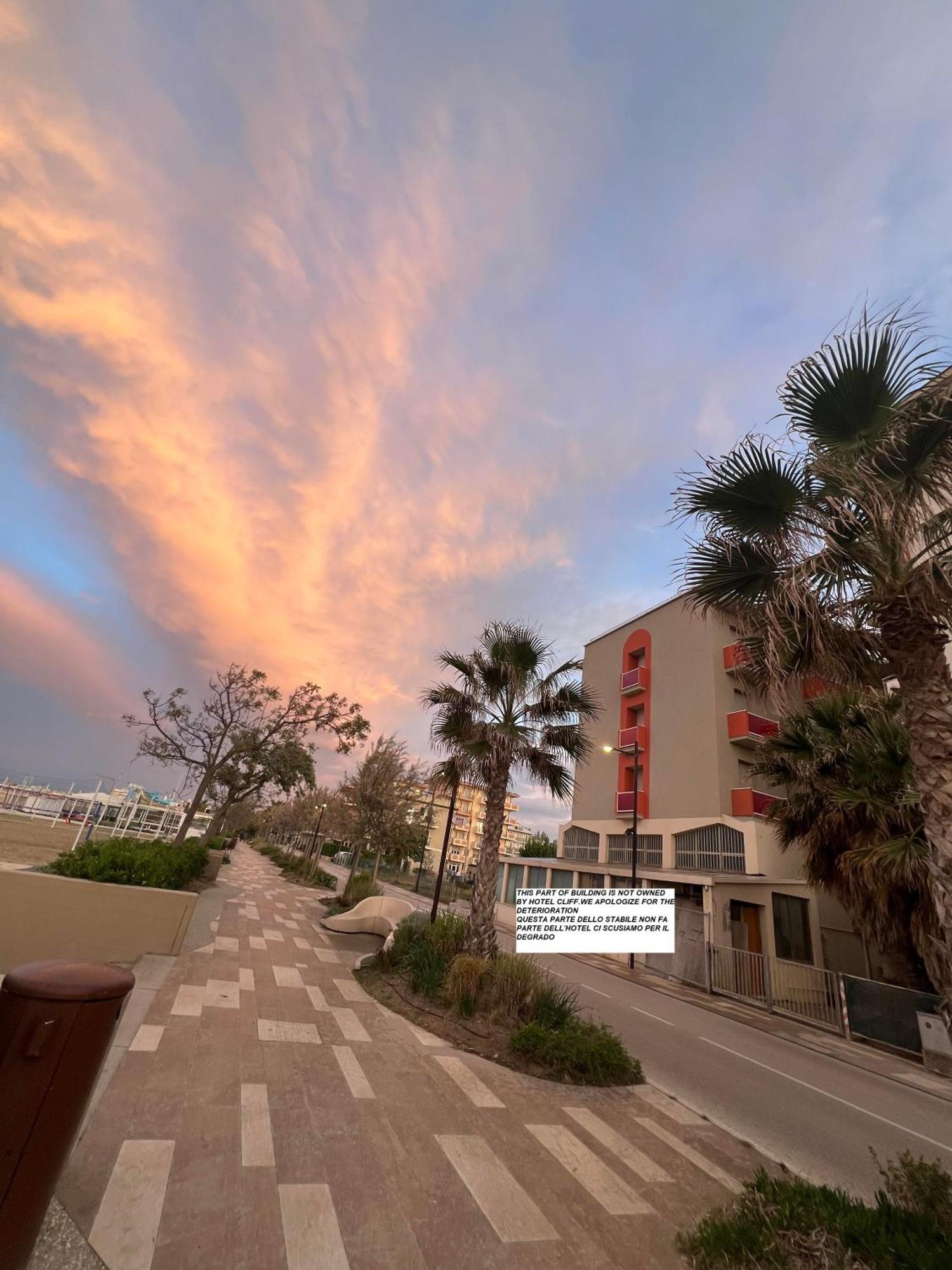 Hotel Cliff Rimini Exteriör bild